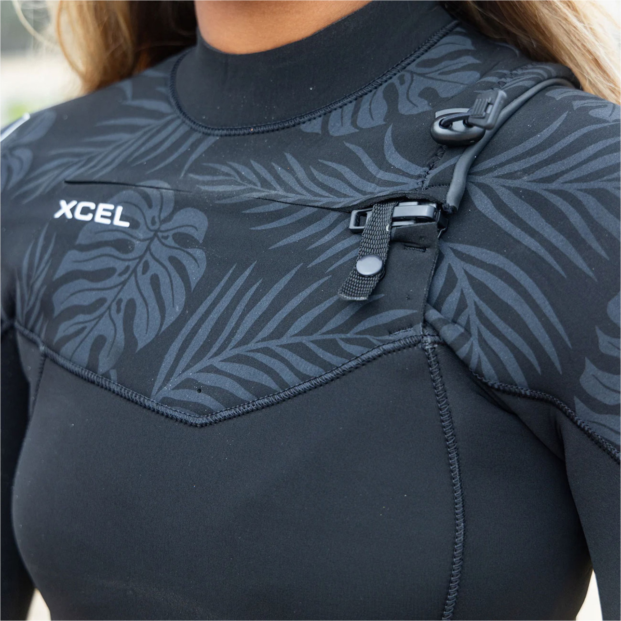 2026 Xcel Womens Comp 4/3mm Chest Zip Wetsuit WN43ZXC4P - Black / Palm Print